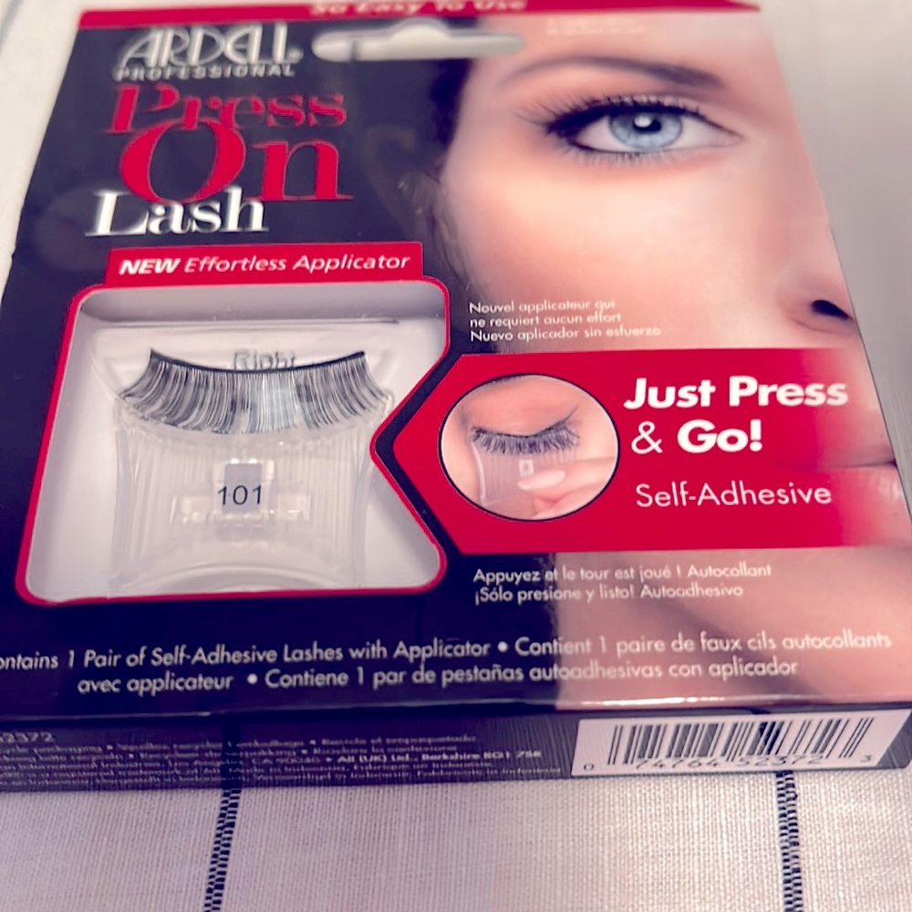 ARDELL PRESS ON LASH
